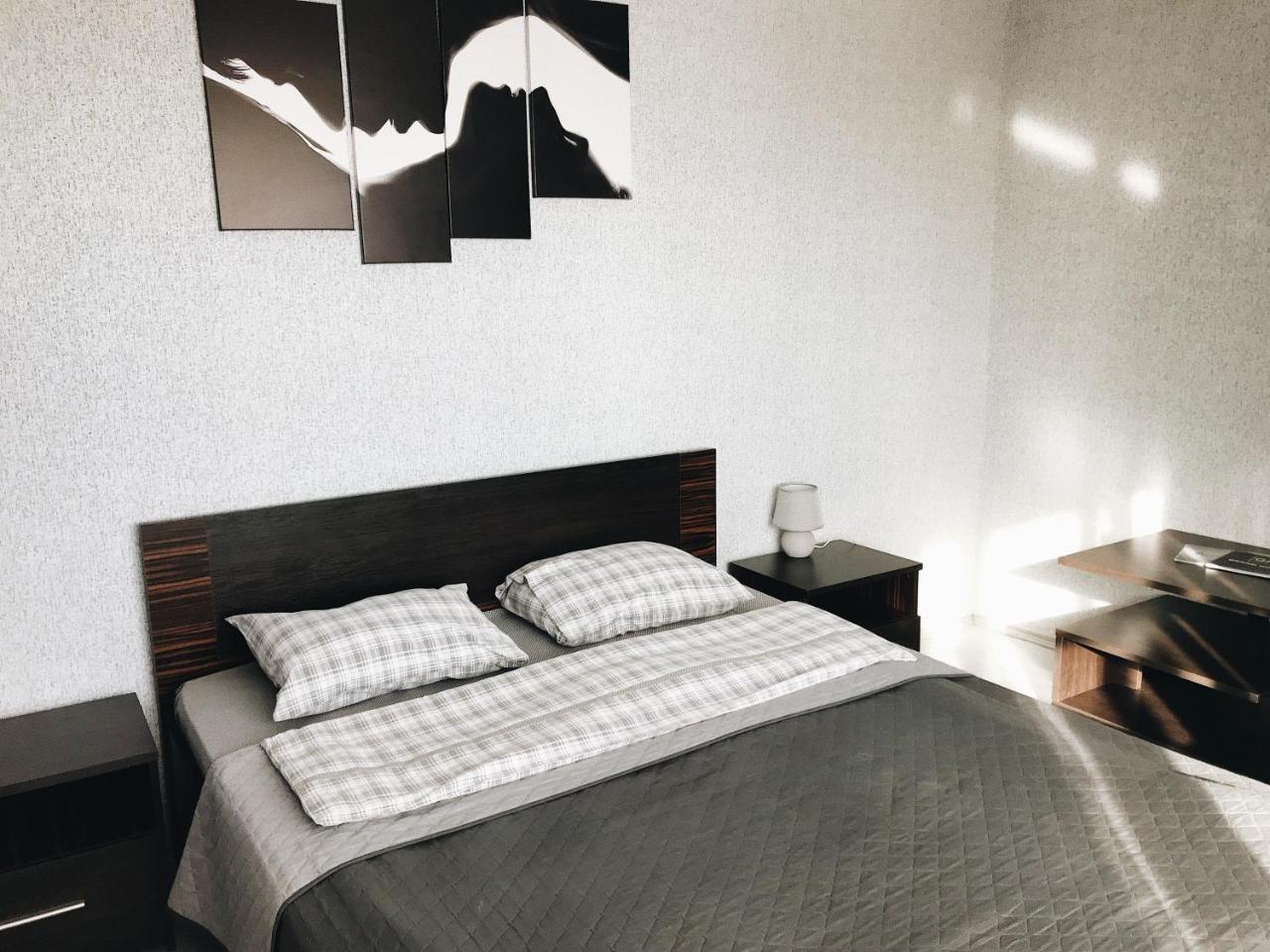 Prado 333 Daire Kiev Dış mekan fotoğraf